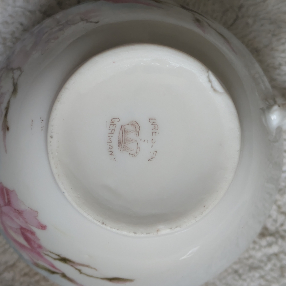 Dresden Porcelain Pink Floral Gold-Trim Teacup - Picture 2 of 6